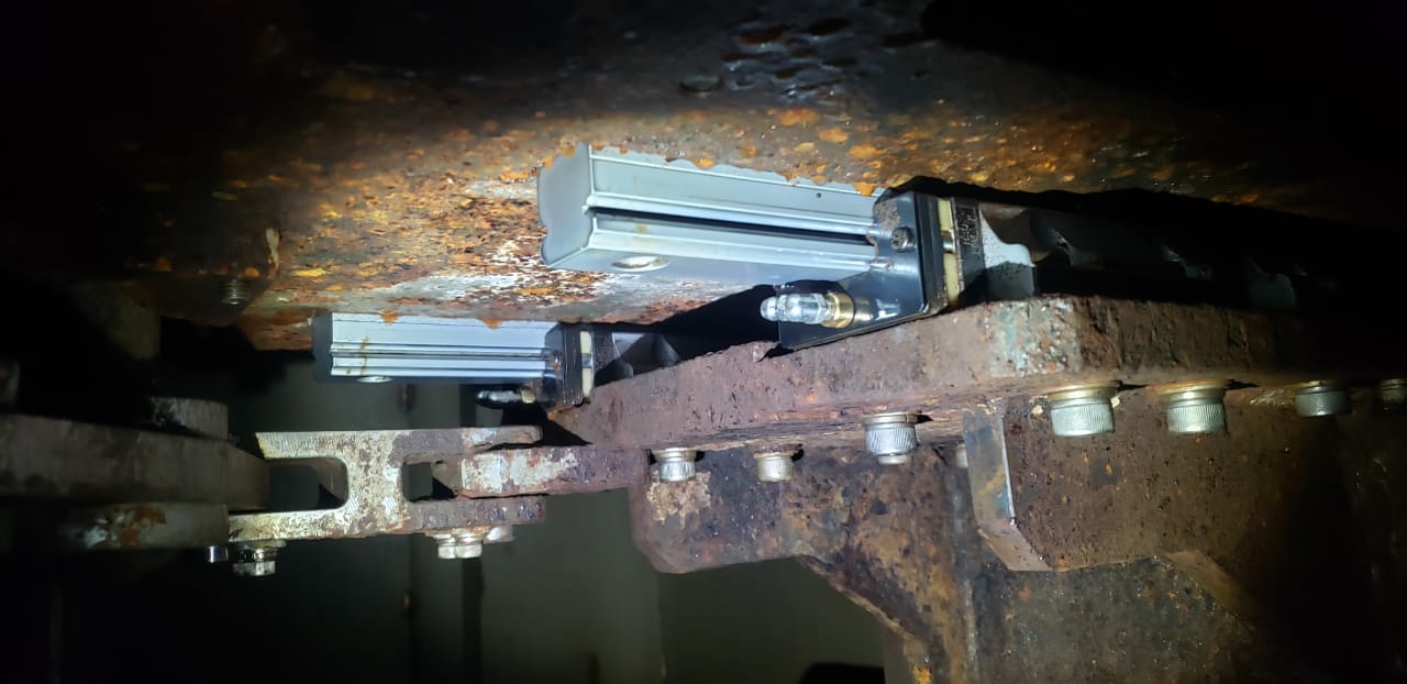 CON_Part-washer_Linear-guide_Close-up.jpeg Prowadnice liniowe NSK serii NH